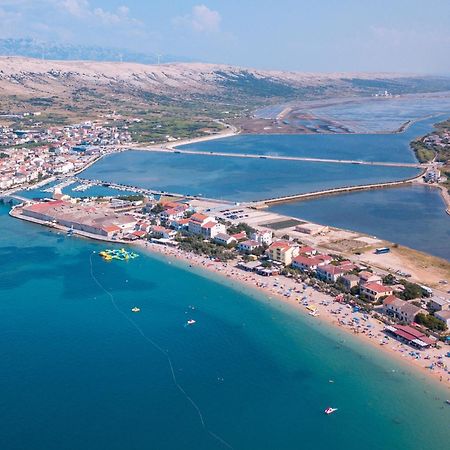 Apartments By The Sea Pag - 16100 Pag Town Exterior photo