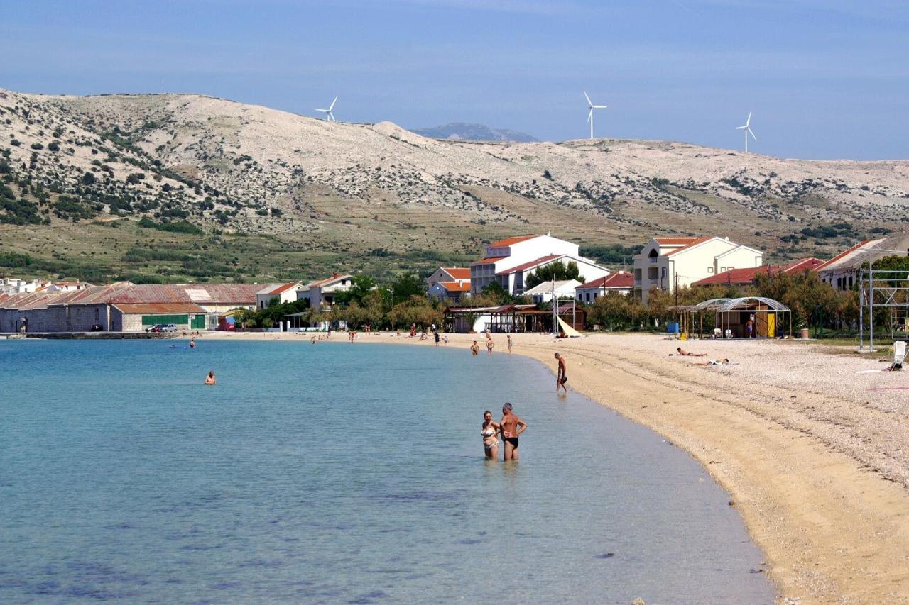 Apartments By The Sea Pag - 16100 Pag Town Exterior photo