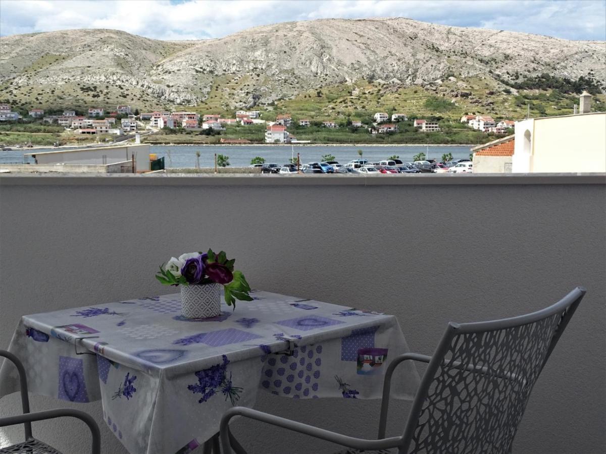 Apartments By The Sea Pag - 16100 Pag Town Exterior photo