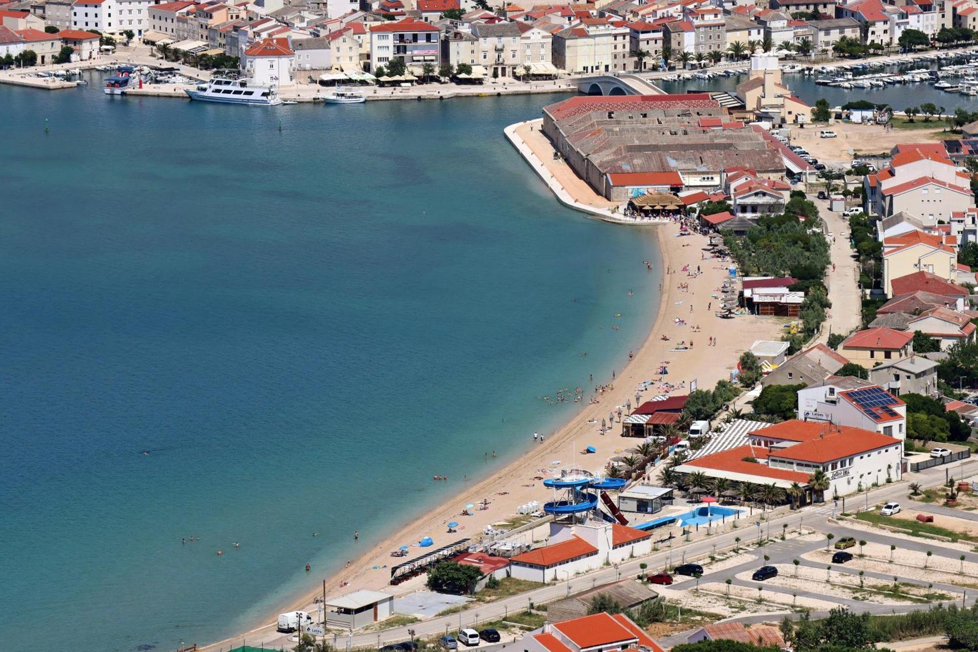 Apartments By The Sea Pag - 16100 Pag Town Exterior photo